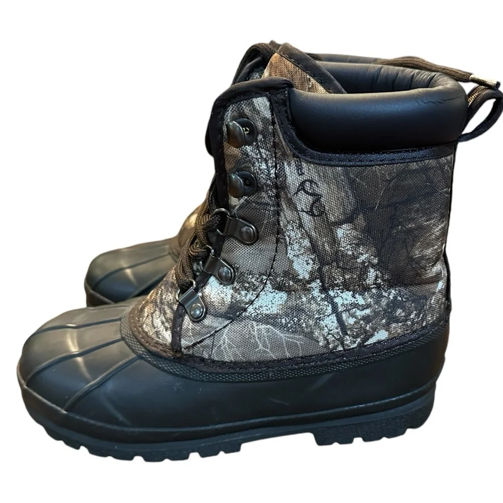 Magellan Outdoors Boys Camo‎ Duck Boot Size youth 2